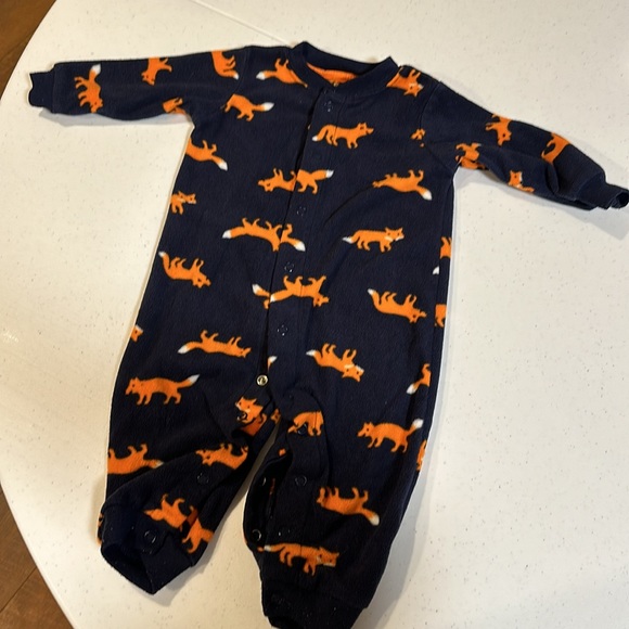 Fox Fleece - Picture 2 of 2
